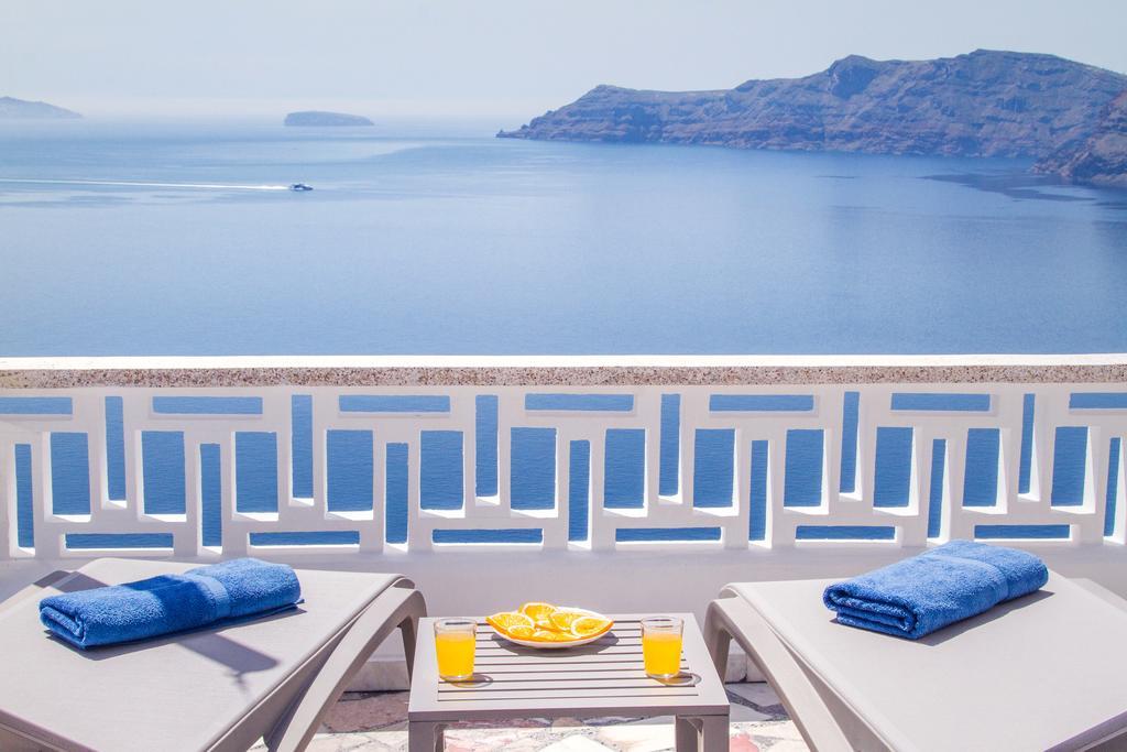 Compass Villa Иа Екстериор снимка